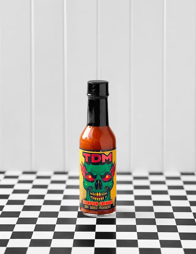 piko-peppers-t-d-m-t-te-de-mort-sauce-piquante-extra-forte image 1
