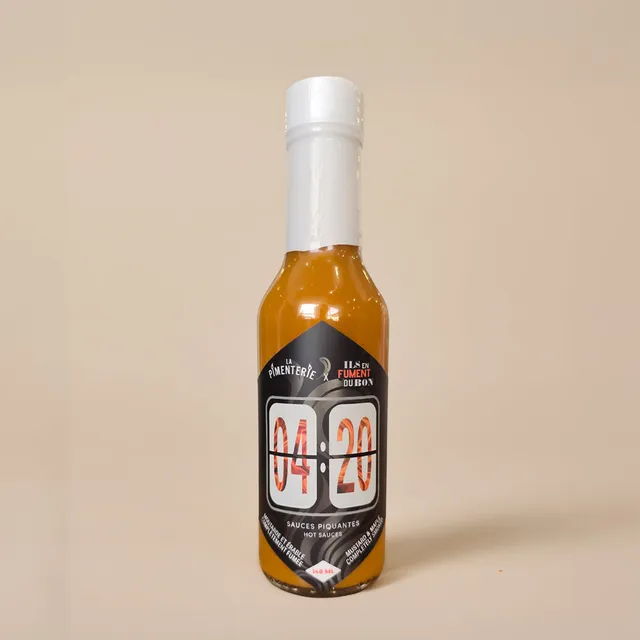la-pimenterie-4-20-sauce-piquante-artisanale-fum-e-barbecue-rable-collaboration image 1