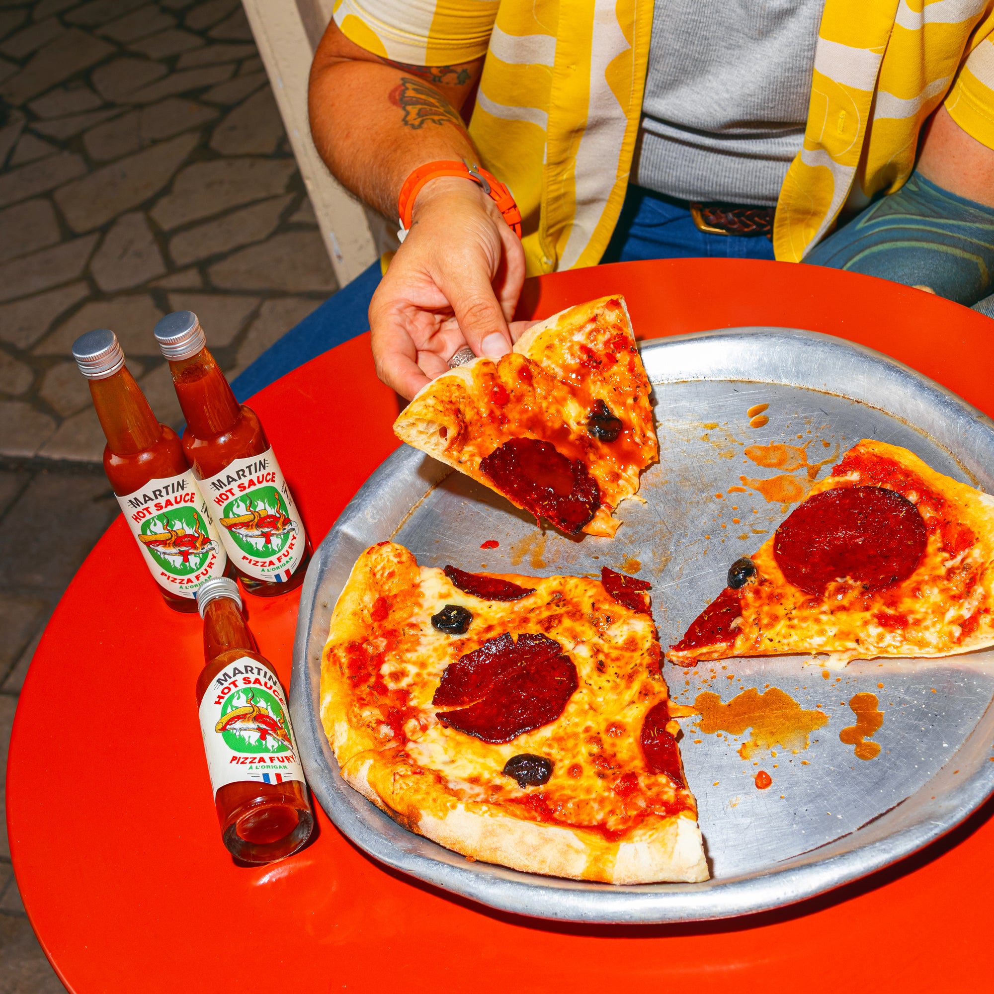 maison-martin-pizza-fury-sauce-piment-e-pizza-ail-romarin-origan image 6
