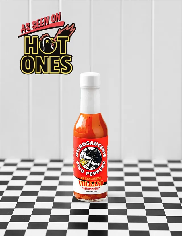 piko-peppers-volkano-sauce-piquante-habanero-r-ti-hot-ones image 1