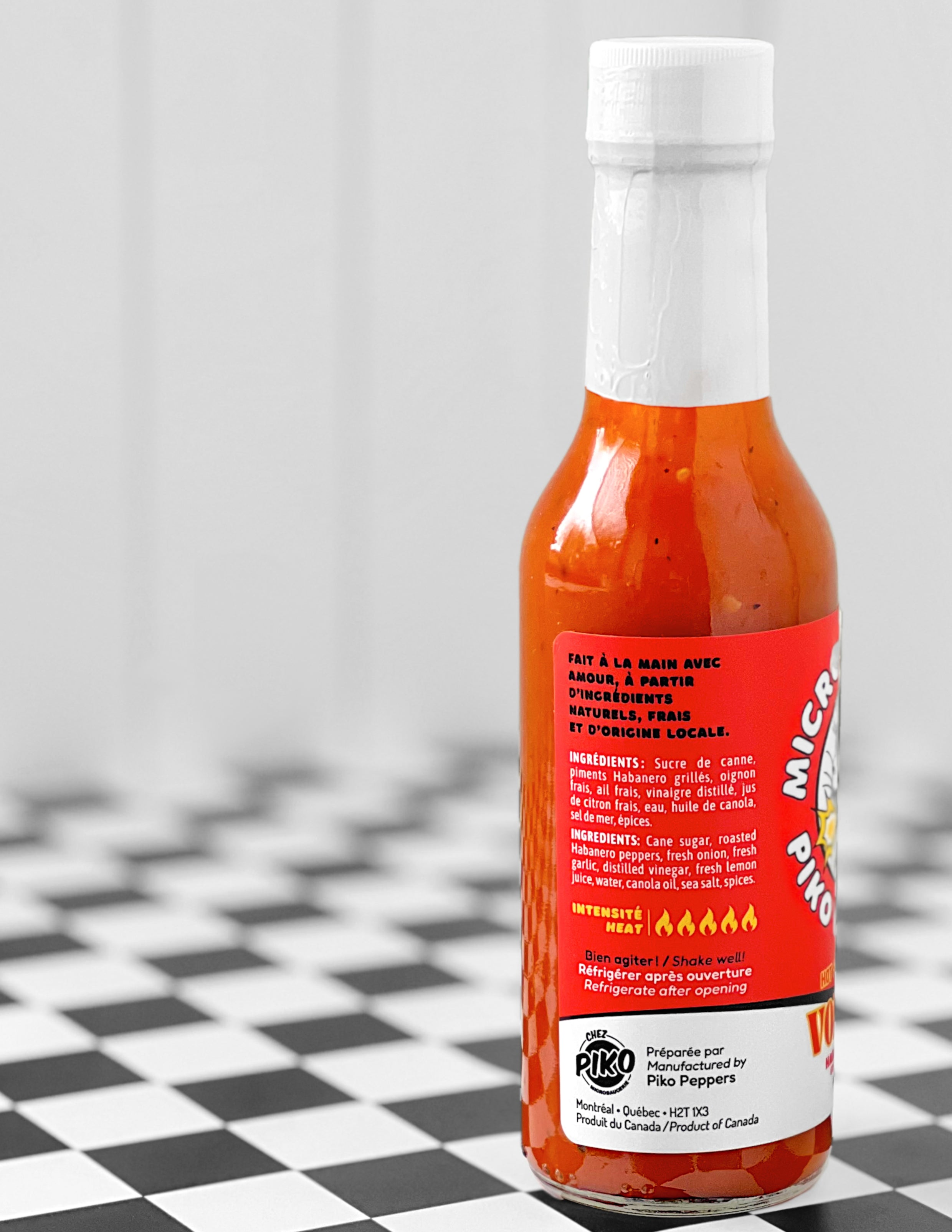 piko-peppers-volkano-sauce-piquante-habanero-r-ti-hot-ones image 3
